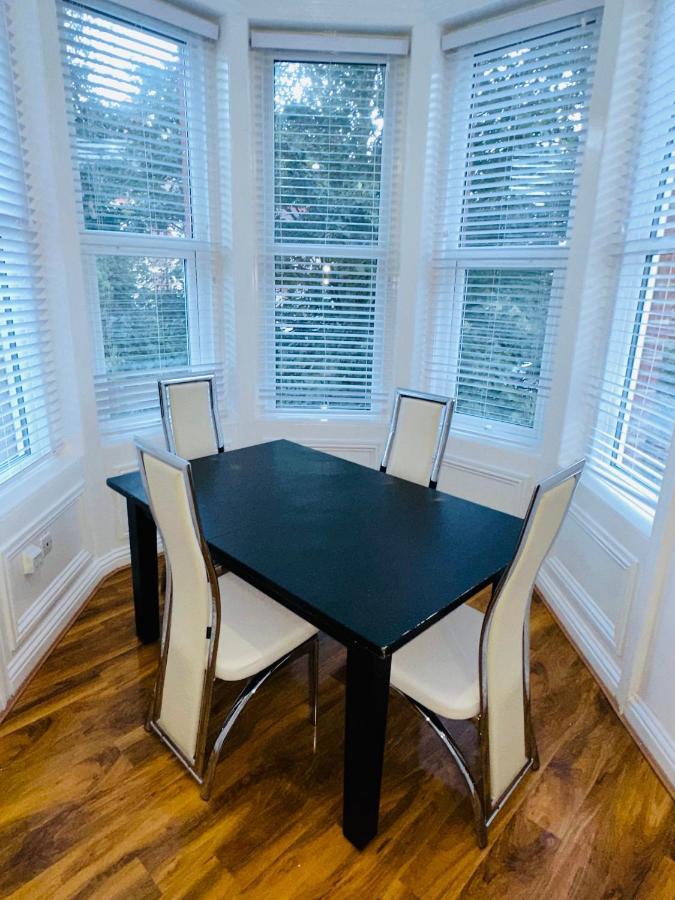 Newly Refurbished Two Bedrooms Flat St Leonards-on-Sea 外观 照片